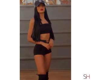 24 year old Latino Escort in Leeds Contact Ads As Normal, Independent