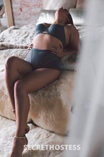 40Yrs Old Escort Toronto Image - 0