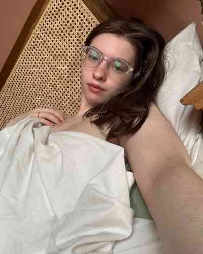 34 year old American Escort in Ohio PA Texting Number: 614,434,8303