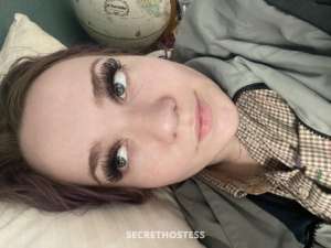 29 year old Escort in St. Albert Hit me up for fun on telegram @Groselle5