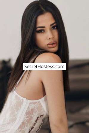 23 year old Mixed Race Escort in Doha Karina, Agency