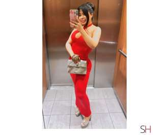 24 year old Latino Escort in Surrey Contact Ads As Normal, Independent