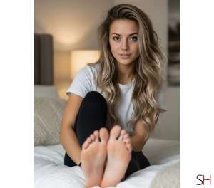 23 year old Latino Escort in Bristol Contact Ads As Normal, Independent