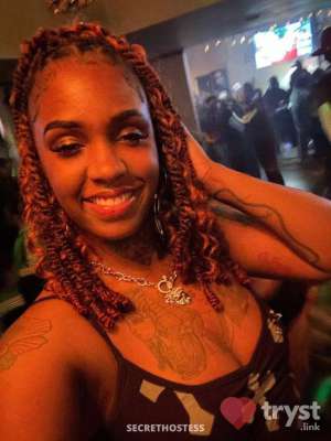 Mahlaysia 20Yrs Old Escort 175CM Tall Lansing MI Image - 1