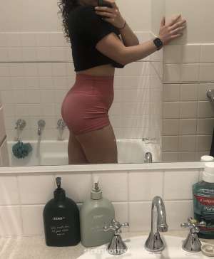 30 year old Escort in Melbourne Bambi Bambina, masseuse