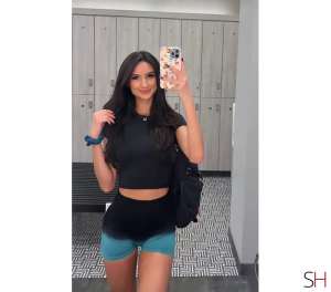 22 year old Latino Escort in Bristol Contact Ads As Normal, Independent