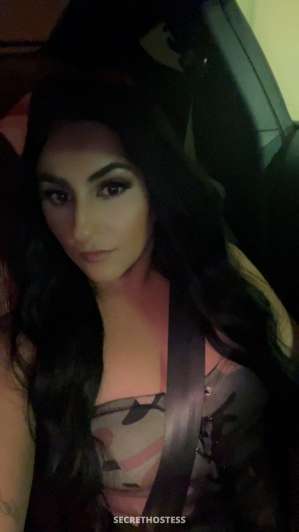 Escort Image - 0