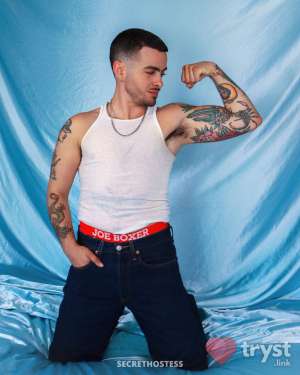 20 year old Latino Escort in Los Angeles CA Ricky - transmasc w a fat ass