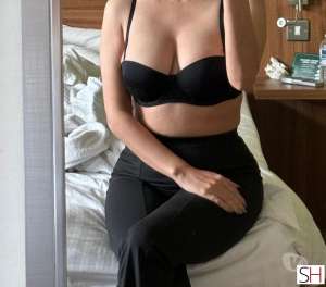 24 year old Pakistani Escort in Slough Contact Ads As Normal, Independent