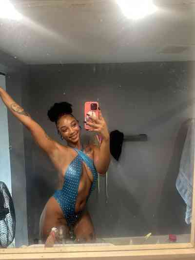 26 year old Escort in Apple Valley CA I’m available for all services 24/7 contacts me on add me 
