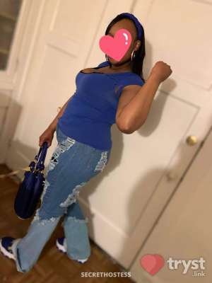 33 year old Black Escort in Milwaukee WI TrinaSoWet - Trina With A Big Splash