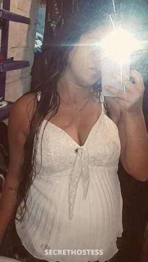 20Yrs Old Escort Image - 3