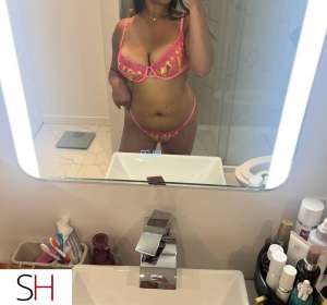 27 year old Latino Escort in Ottawa Baby Mia - Sensuelle, douce et envoûtante