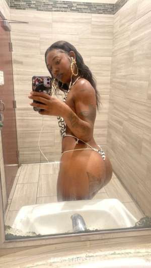 LilBit 24Yrs Old Escort Image - 1