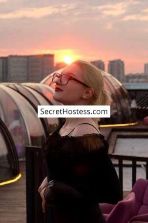 Liza 18Yrs Old Escort 58KG 168CM Tall Como Lake Image - 3