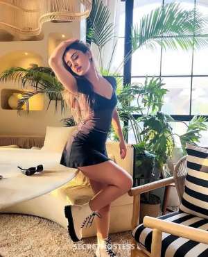 22 year old Asian Escort in Dubai Anaya Indian Girl, escort