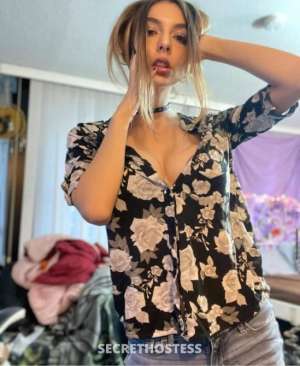 24 year old Escort in Pakenham Melbourne Available for hookup sex and massage with happy ending, 