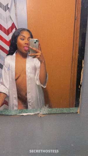 28 year old Escort in North Mississippi MS Skinny PETITE Sexxy LilFREEAKK