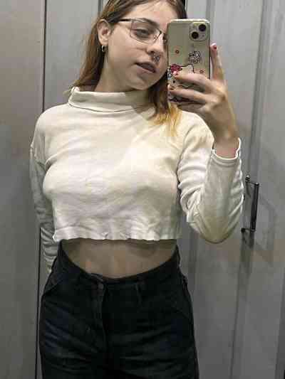 30 year old Escort in Angleton TX Am not on the menu but you can still eat me