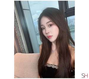 25 year old Escort in Wakefield Asia，new B2B massage &amp; escort services, 