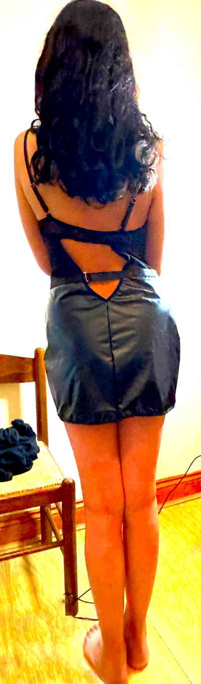 32Yrs Old Escort Size 10 55KG 170CM Tall London Image - 2