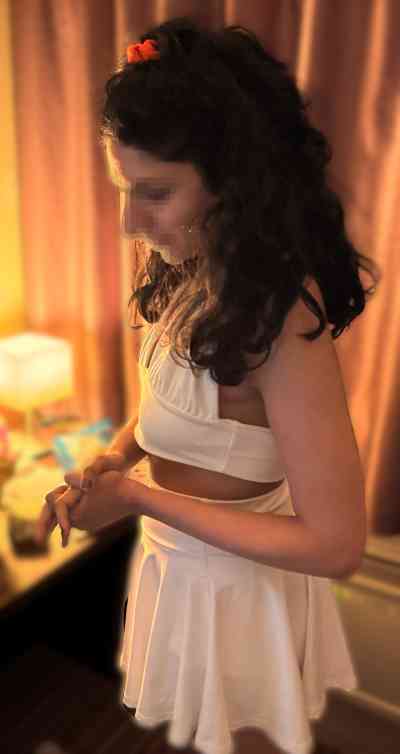 32Yrs Old Escort Size 10 55KG 170CM Tall London Image - 4