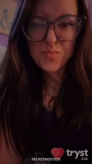 30 year old White Escort in Memphis TN Paris - GFE cute brunetblue eyes fun