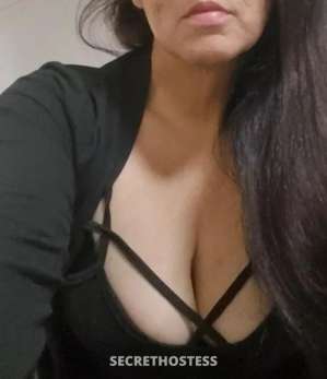 45 year old Australian Escort in East Perth Perth AUSSIE on her knees round 2 EAST PERTH, Perth