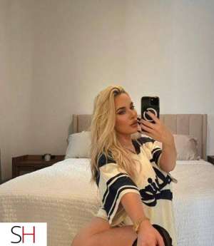 25 year old Caucasian Escort in City of Halifax Wet thirsty pussy new in town