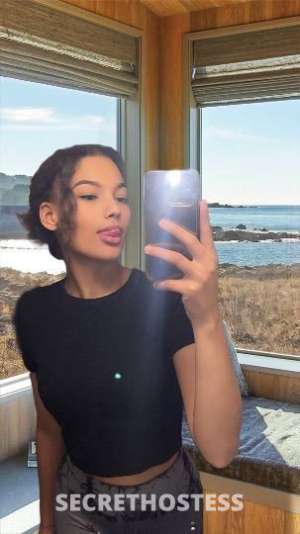 Lotus 21Yrs Old Escort Palm Springs CA Image - 0