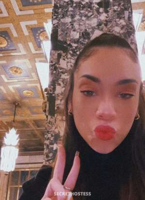 25 year old Escort in Tucson AZ Vitiligo phat cat