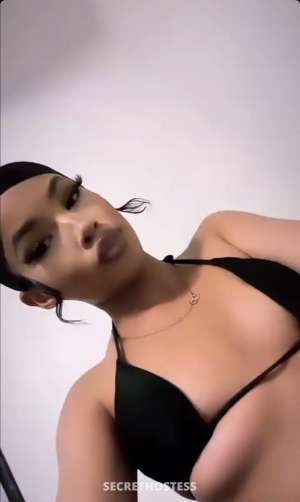19 year old Escort in Los Angeles CA Petite redbone😍OUTCALLS AND CARDATES😘