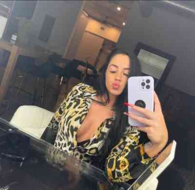 28Yrs Old Escort Size 20 5KG 2CM Tall Manchester Image - 1