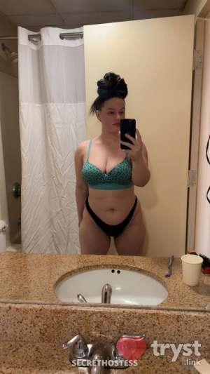 20 year old White Escort in Windsor CT Miss Thicky - Thick Thighs &amp; Bed Room Eyes