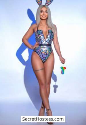 24 year old Escort in London Shelly, Movida Escorts Agency