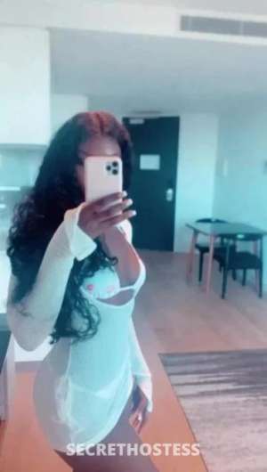 19 year old African Escort in Melbourne New! 19 yo East African long curly hair amazing curves in 