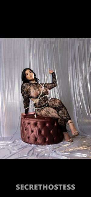 25 year old Hispanic Escort in San Luis Obispo CA Curvy Latina Mami