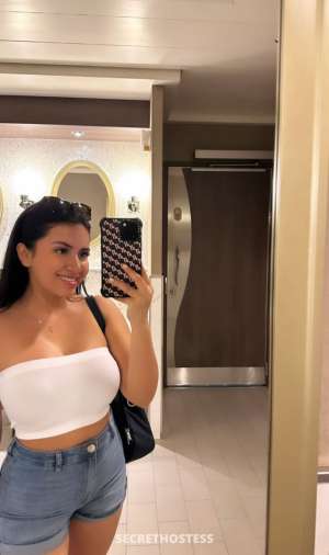 25 year old Hispanic Escort in Redding CA SWEET, SEXY &amp; FULL OF SUPRISES.. Your Dream Date 