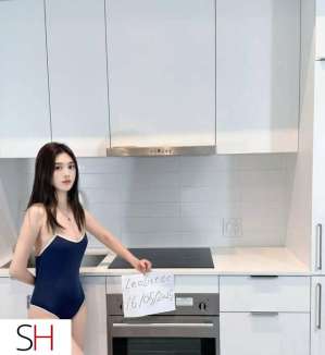 23 year old Asian Escort in Calgary Hyeri Korean Doll Landing Calgary 140HH 240HR