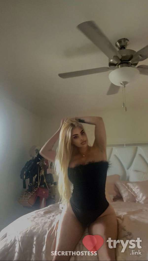 Escort 184CM Tall Fort Myers FL Image - 7