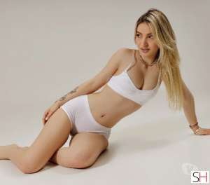 20 year old Brazilian Escort in Brighton Bournemouth, Christchurch and Poole Lola new blond 🔥🇧🇷🩷, Independent