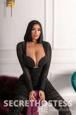 30 year old Chinese Escort in Madrid Monica