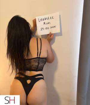 40 year old Asian Escort in Laval kim milf adore anal $$ fontaine