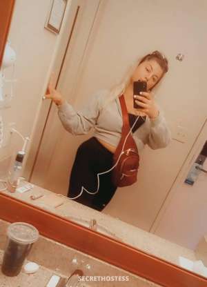 28 year old Caucasian Escort in Belleville Harleys back