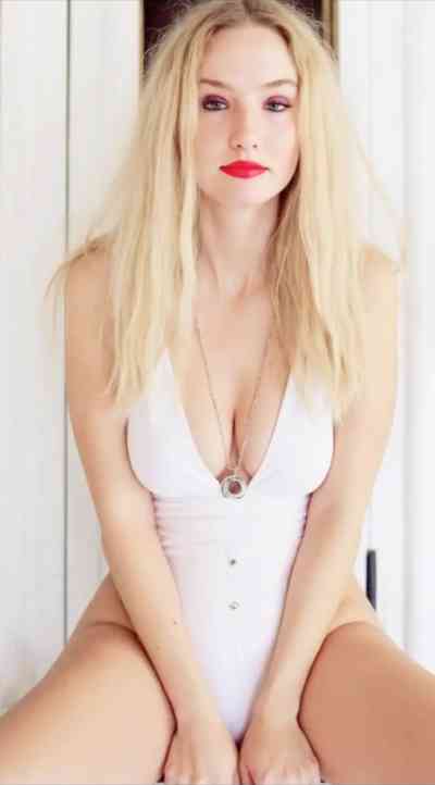 24Yrs Old Escort Size 6 130KG 5CM Tall West Palm Beach FL Image - 1