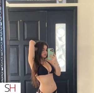 26 year old Caucasian Escort in Longueuil Disponible pour vos moments de plaisir