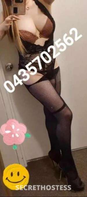 30 year old Escort in Blackburn Melbourne Escort from Singapor 100 real picv very good service In 