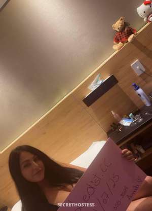 28 year old Caucasian Escort in Montreal Classy, Sexy &amp; Horny Italian Woman xx