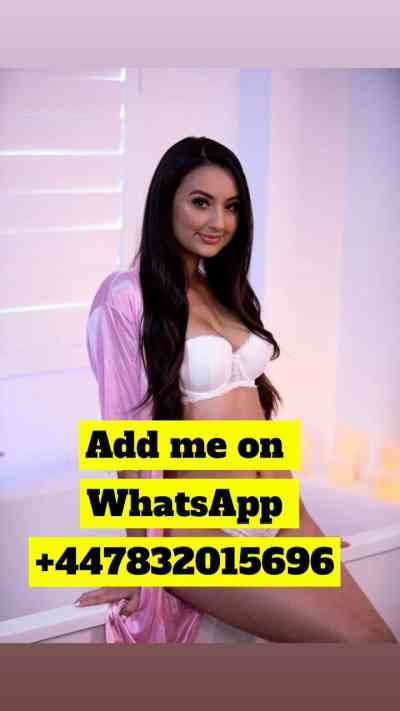 27 year old Escort in Stirling I’m available for hookup