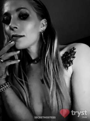 20 year old White Escort in Spokane WA Sammi - Light and laughter in the dark